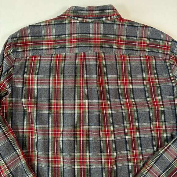L.L.BEAN Men's Scotch Plaid Flannel Shirt, Traditional Fit Size L - Picture 8 of 10